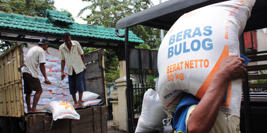 Spekulan bikin harga beras naik, Bulog operasi pasar 1.000 ton