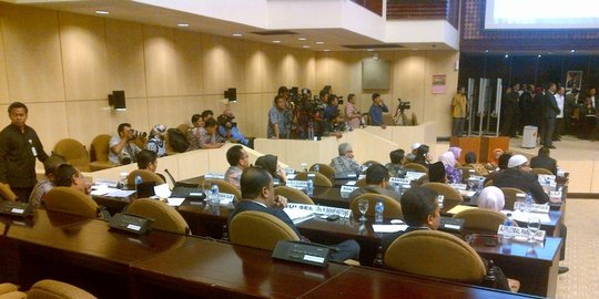 ruang sidang rev2