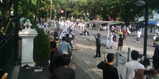 Demo ricuh, 20 anggota FPI anti-Ahok diciduk polisi