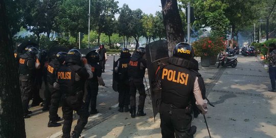 Polisi masuk rumah Habib Rizieq, water cannon disiagakan