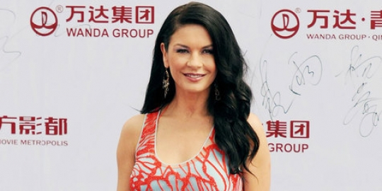 Terlibat dunia hitam, Catherine Zeta Jones jadi gembong 