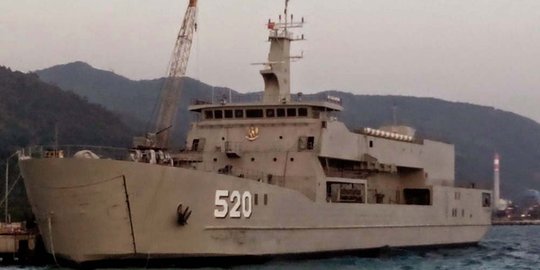 KRI Bintuni, kapal produksi dalam negeri pengangkut Tank Leopard