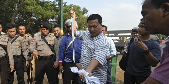 dari samurai sampai tahi kuda dibawa fpi serang ahok