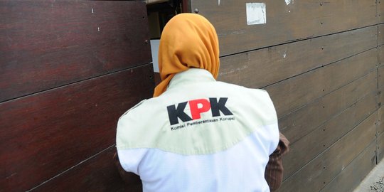 KPK geledah rumah pengusaha sawit penyuap Gubernur Riau