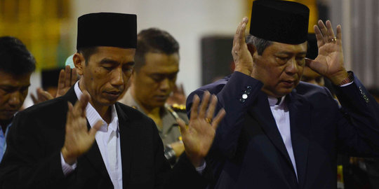 Presiden SBY salat ied bareng Boediono di Masjid Istiqlal