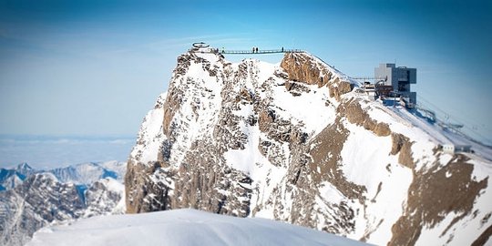 dua puncak di pegunungan alpen swiss rev1