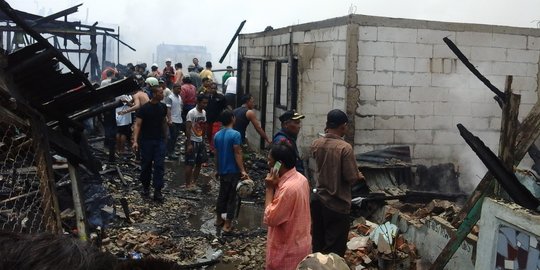 Masak ditinggal, 50 rumah di Tanah Merah Koja ludes terbakar