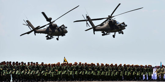 HUT TNI, jadwal penerbangan komersil Surabaya terlambat 1-2 jam