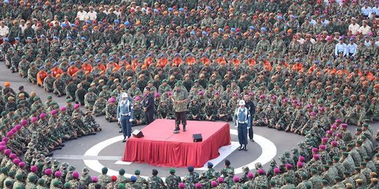 SBY sampaikan arahan di tengah puluhan ribu prajurit TNI