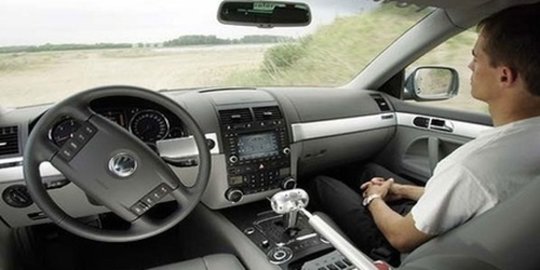 Belum sempurna, mobil otomatis hanya akan jadi pembunuh jalanan?