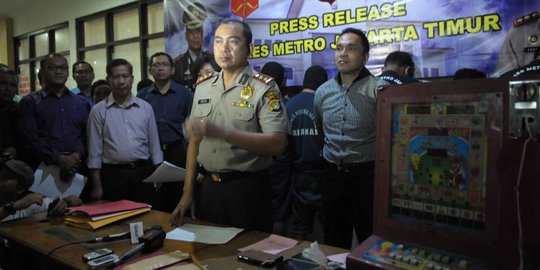 Polres Jaktim rilis barang bukti kasus pencurian dan kekerasan