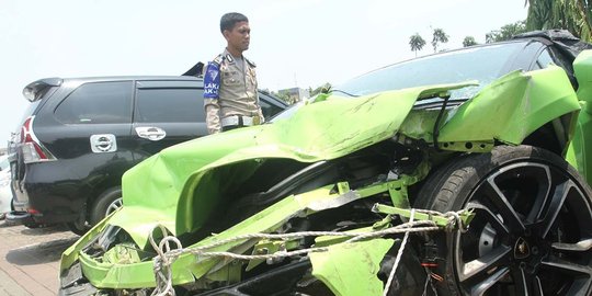 mengaku tak lihat lamborghini rev1
