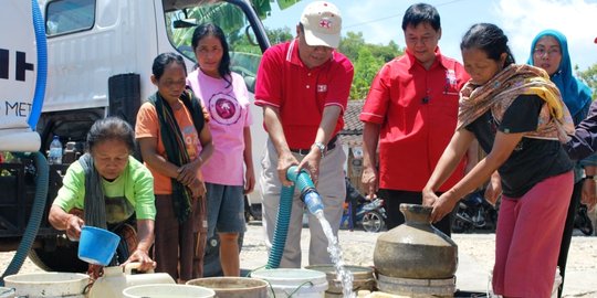 PMI bantu 18 truk tangki air bersih untuk kekeringan di Jateng