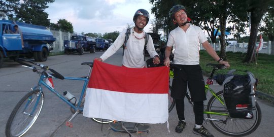 Cerita WNI gowes ke Myanmar, belah hutan & dikejar-kejar anjing