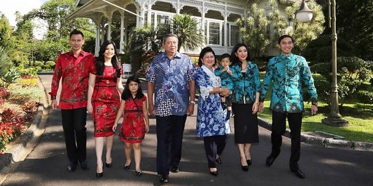 Ani Yudhoyono pamer foto keluarga terakhir di Istana Cipanas