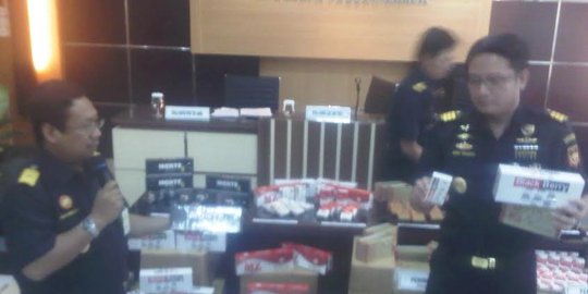 Ratusan bungkus rokok tanpa cukai disita di Sukoharjo