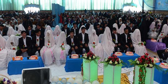 Mengintip tren nikah massal para pasangan muda di Afghanistan