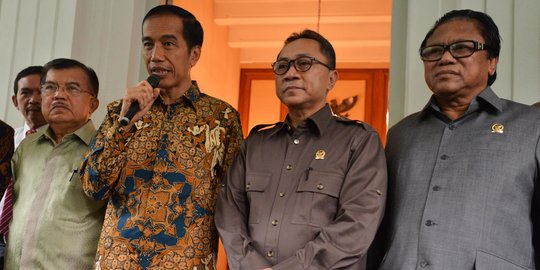 Ketua MPR: Arak-arakan relawan Jokowi lebih baik di lain hari