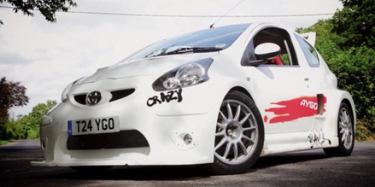 Bukti kekuatan \'edan\' Toyota Aygo Crazy!