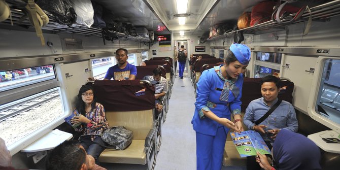 KAI target pengadaan 160 kereta baru hingga 2020  merdeka.com