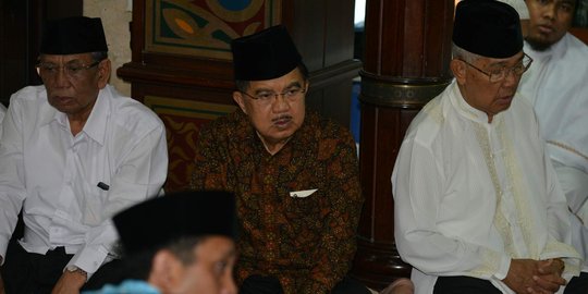 Besok dilantik, malam ini JK zikiran di masjid sunda kelapa
