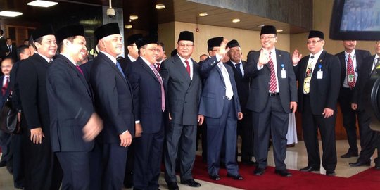 Prabowo bersama jajaran petinggi KMP hadiri pelantikan Jokowi-JK