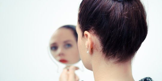 Ingat-ingat 5 hal ini saat merasa minder dengan penampilan!