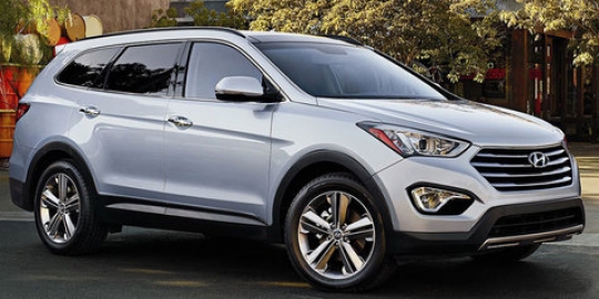 SUV Hyundai Santa Fe 2015 \'banjir\' fitur!