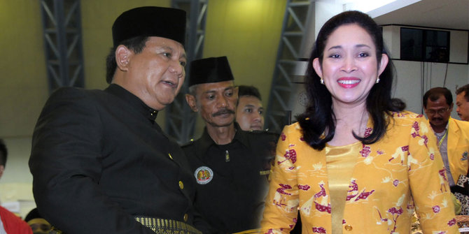 Hadiri Sertijab Kopassus, Titiek nostalgia jadi istri 
