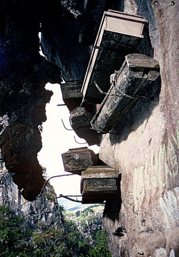 kuburan gantung sagada filipina