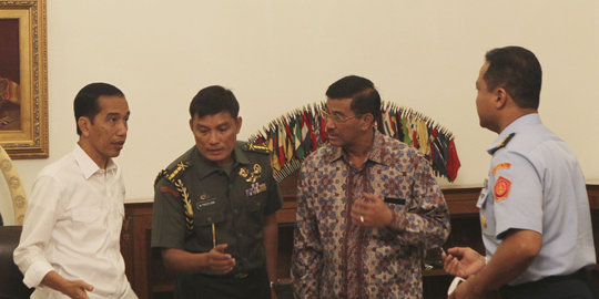 Pertarungan Jokowi di internal pendukung