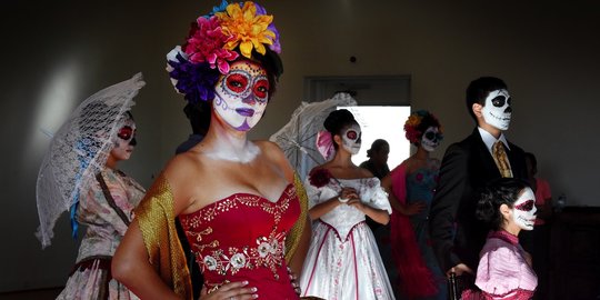 Seramnya Festival Dia de los Muertos di Los Angeles