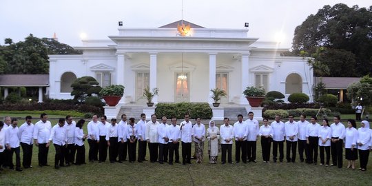 Ini susunan lengkap Kabinet Kerja yang diumumkan Presiden Jokowi