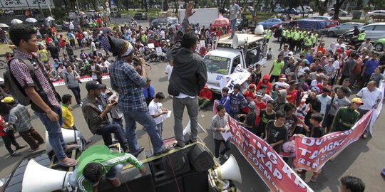 Relawan Jokowi-JK tolak calon menteri bertanda merah di Istana