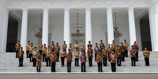 Pelantikan 34 menteri Kabinet Kerja Jokowi-JK