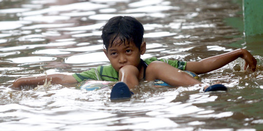 Tak kunjung hujan, satu desa di Bali malah kebanjiran