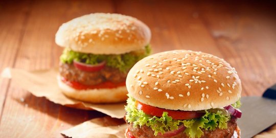 ini rela disetubuhi demi dua buah hamburger rev4