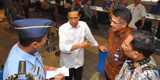 Sidak, Jokowi sebut pelayanan BKPM tidak praktis dan lama