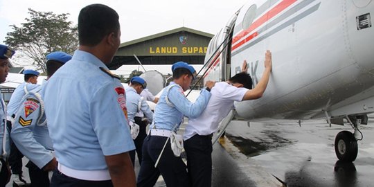 Aksi TNI AU tangkap pilot Singapura yang langgar wilayah RI