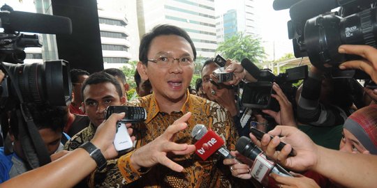 Ahok: Politikus sering ribut akibat tak suka baca buku