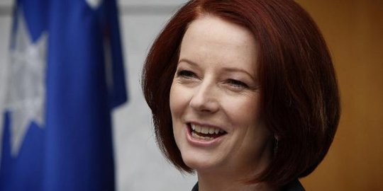 australia dilempar roti rev5