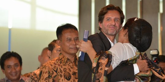 Kisah Menteri Susi Dan Mantan Suami Bulenya Dari Swiss Merdeka Com