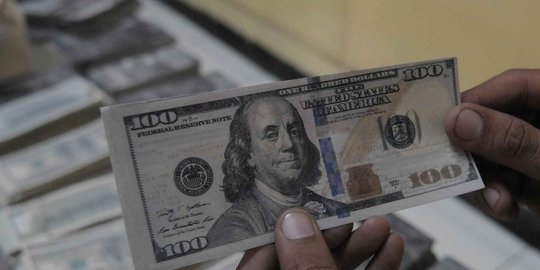Modus ubah rupiah ke dolar, 2 orang Afrika edarkan uang palsu