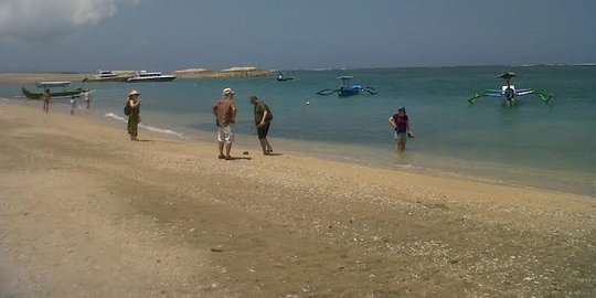 Pantai Jerman yang tergusur oleh industri pariwisata di Kuta