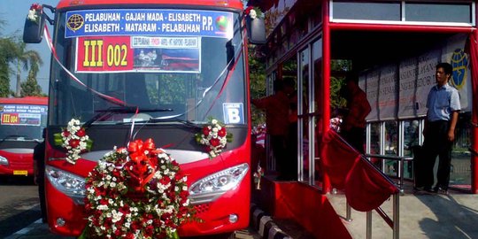 Wali kota Semarang jajal BRT koridor III sampai balai kota