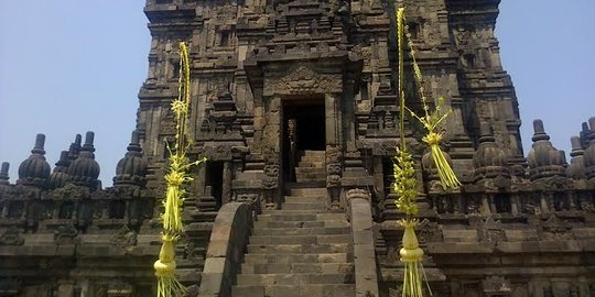Setelah 8 tahun ditutup, candi Siwa di Prambanan dibuka lagi