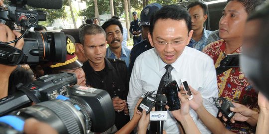 Ahok salahkan Dirjen Pajak karena APBD DKI defisit Rp 12 triliun