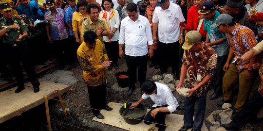 Banyak irigasi rusak, Presiden Jokowi janji bangun puluhan waduk