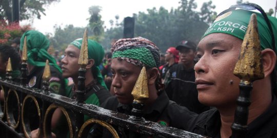 tuntutan buruh ahok siap tak populer rev1