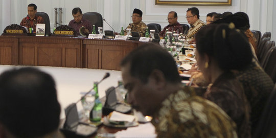 Jokowi: Menteri tak capai target langsung ganti